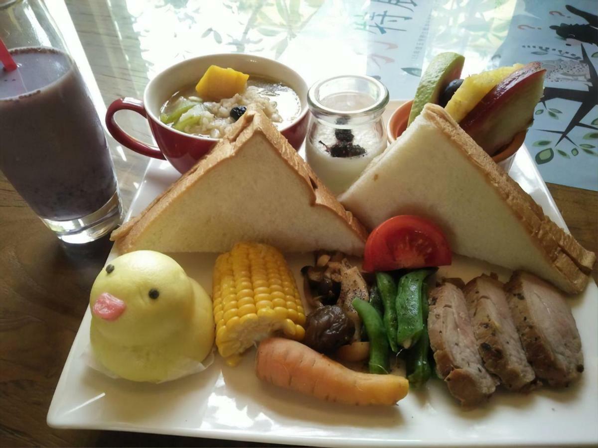 Bed and Breakfast 依比鴨鴨水岸會館 Ducking House Ruisui Exterior foto